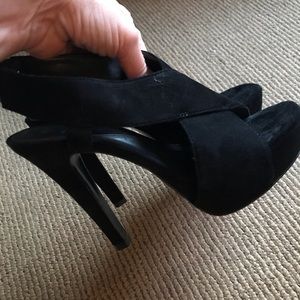 Diane Von Furstenberg Suede Heels S 6 1/2
